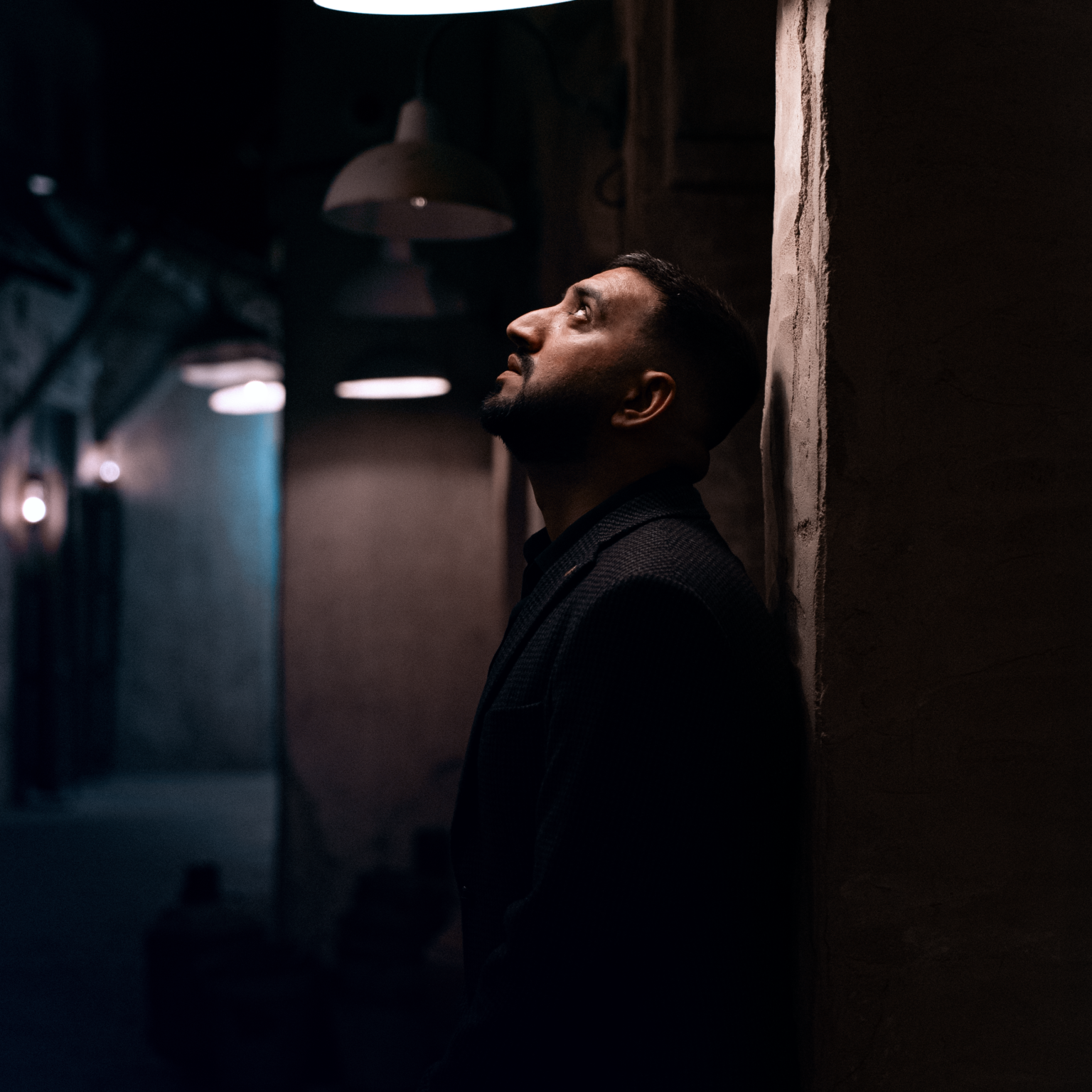 Mirza Nani's Midnight music video