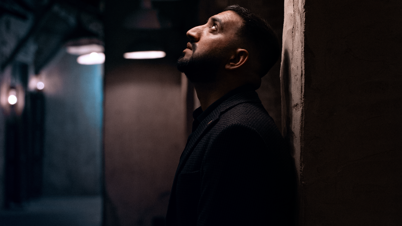 Mirza Nani's Midnight music video